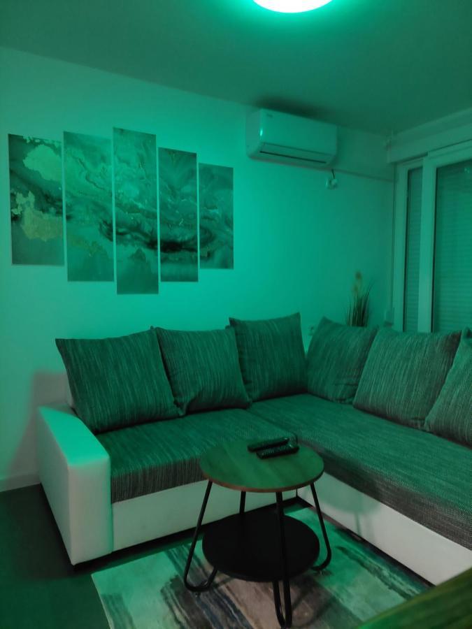 Beetlejuice Apartments シベニク エクステリア 写真