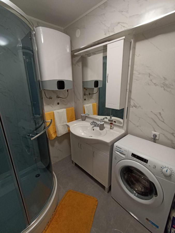 Beetlejuice Apartments シベニク エクステリア 写真